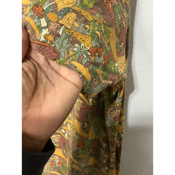 Earthbound Trading Co Men Size XXL Mushroom Print Button Up Short Sleeve Shirt - Picture 4 of 11